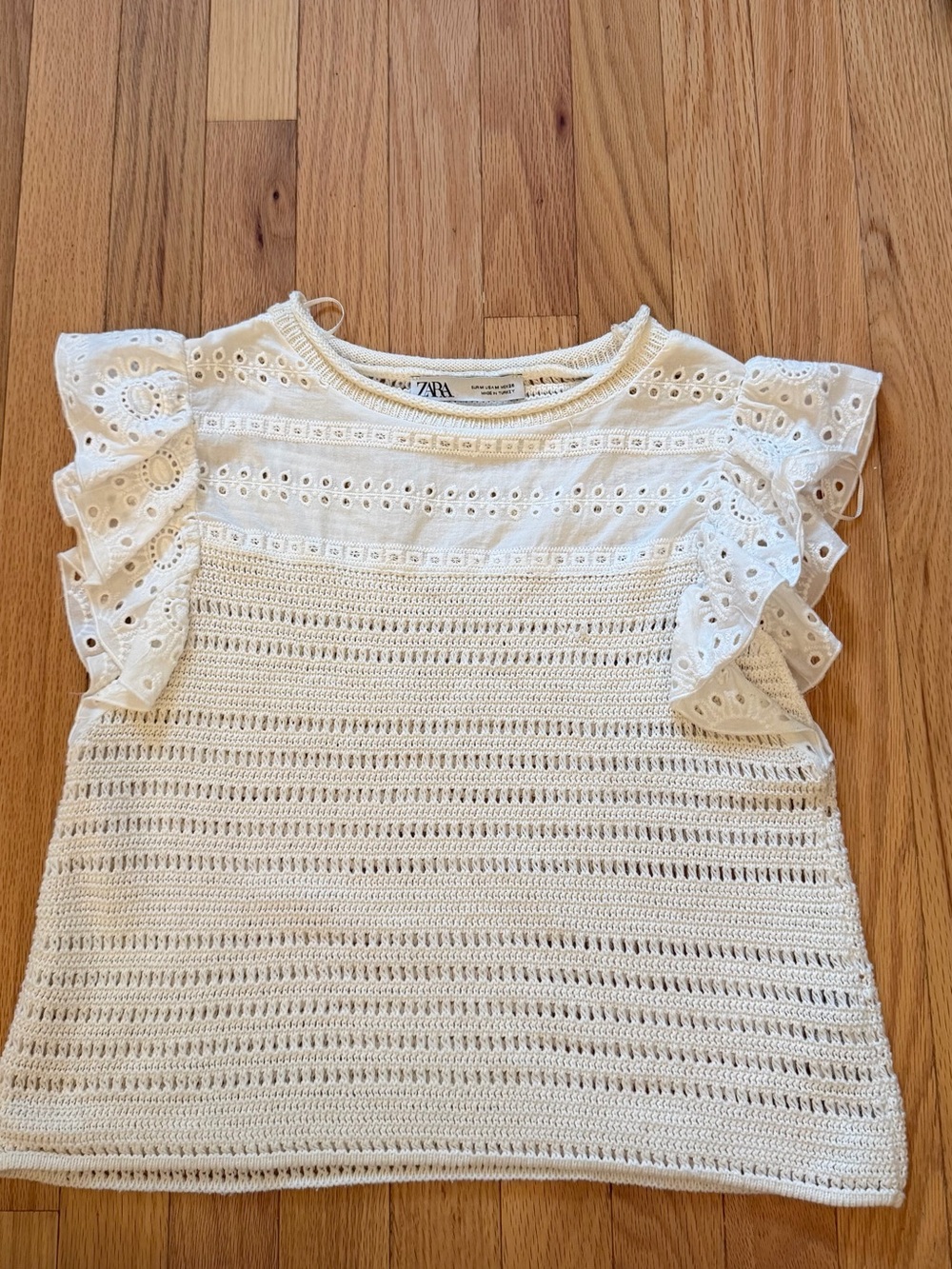 ZARA Cream Eyelet Crochet Trim Knit Top